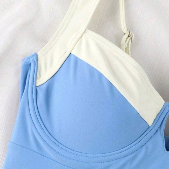 European And American Sexy V-Neck Black And White Splice One-Piece Swimsuit Summ - Picture 4 of 4